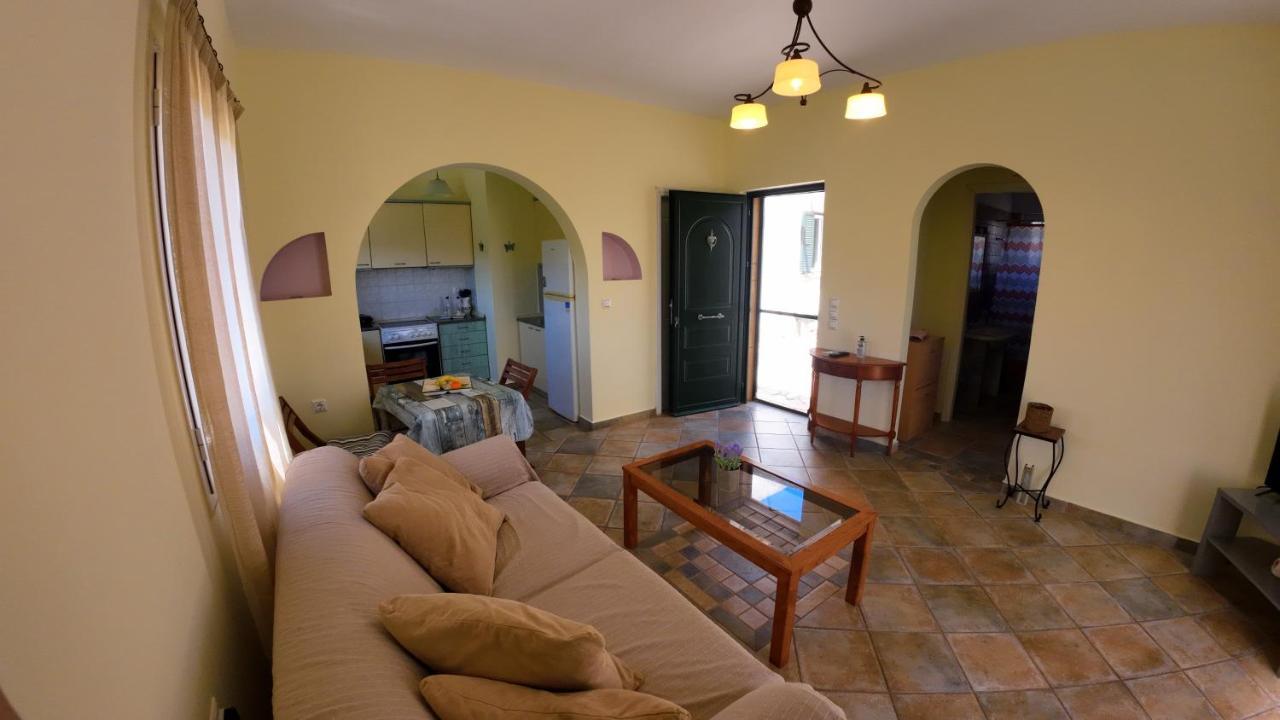 Ze Di Ma House *